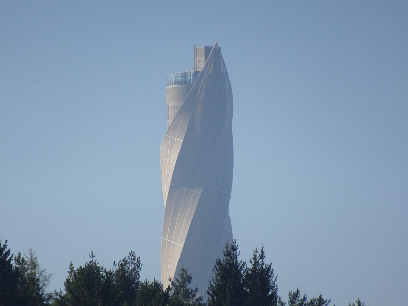 DSC03213.JPG - Vom Stellplatz kann man den Thyssen-Krupp-Testturm sehen.Dort befindet sich sich die höchste Besucherplattform Deutschlands die wir heute besuchen wollen.